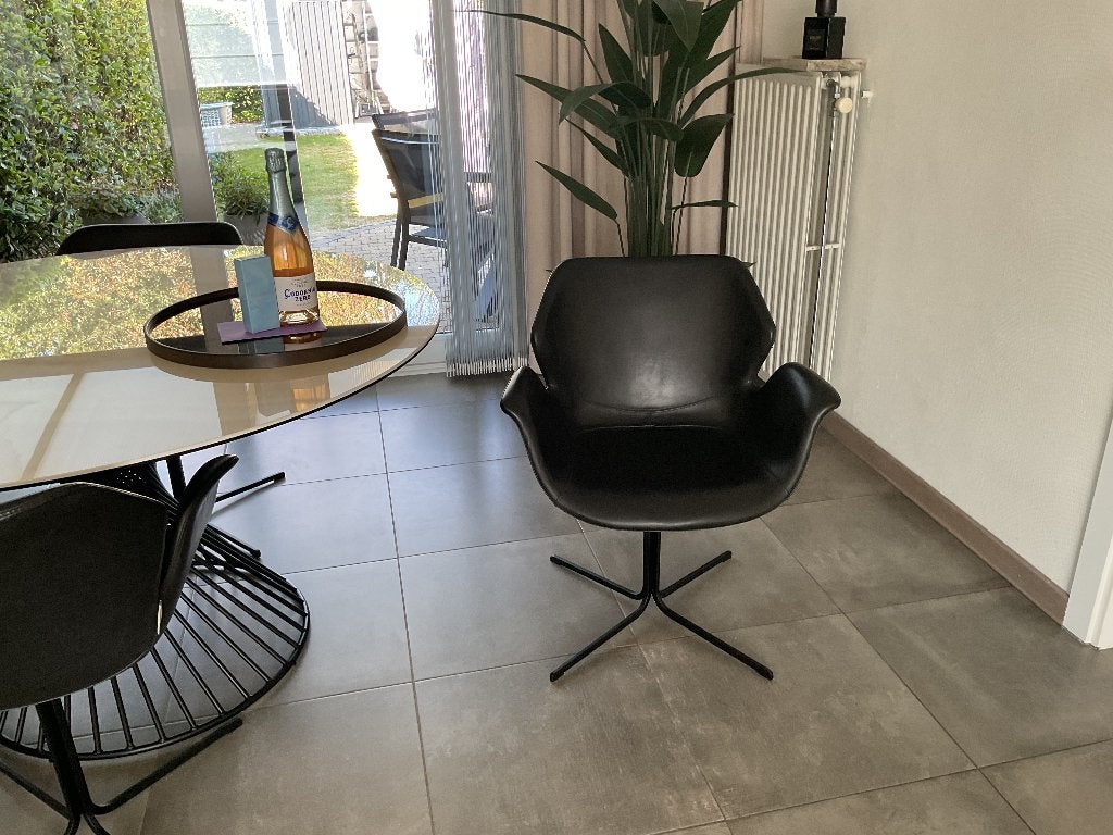 .lederen kuipstoelen, Ophalen, Zwart, Leer, Zo goed als nieuw