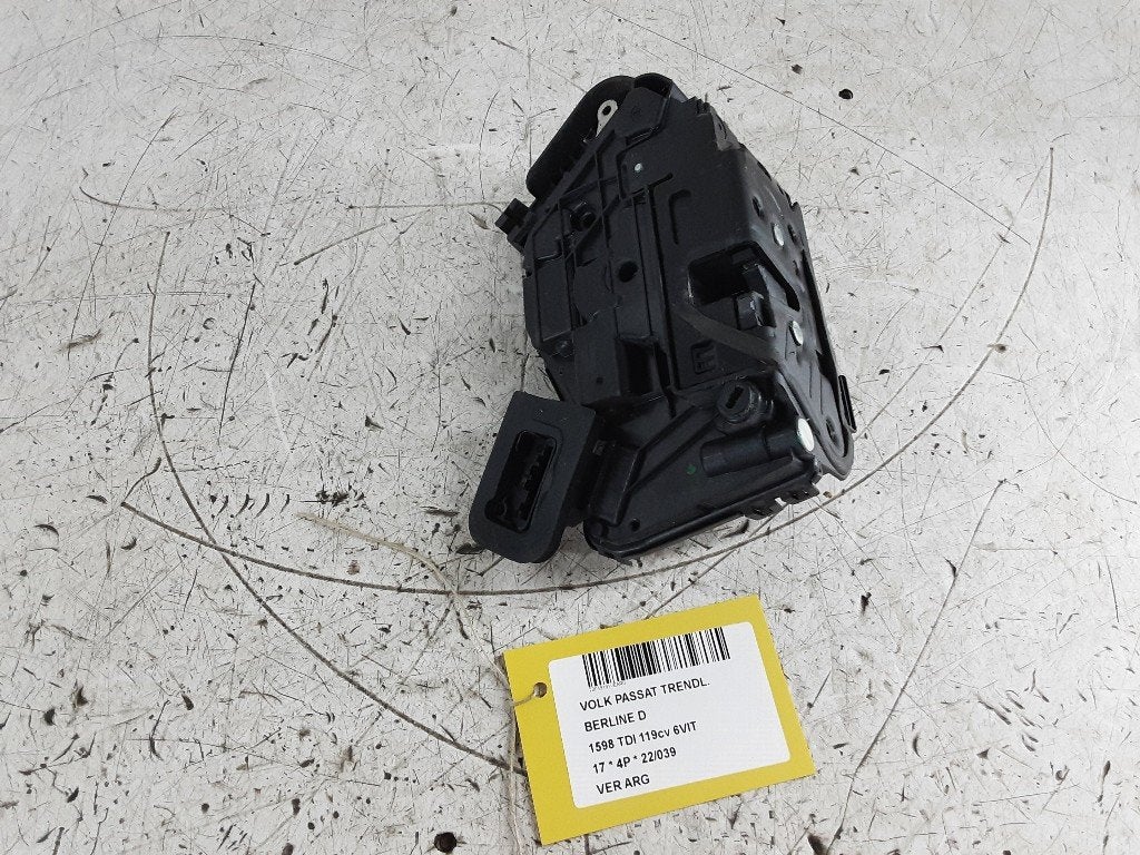 SERRURE DE PORTE ARRIÈRE GAUCHE Passat (3G2) (5TA839015E), Autos : Pièces & Accessoires, Arrière, Volkswagen, Volkswagen AG, Utilisé