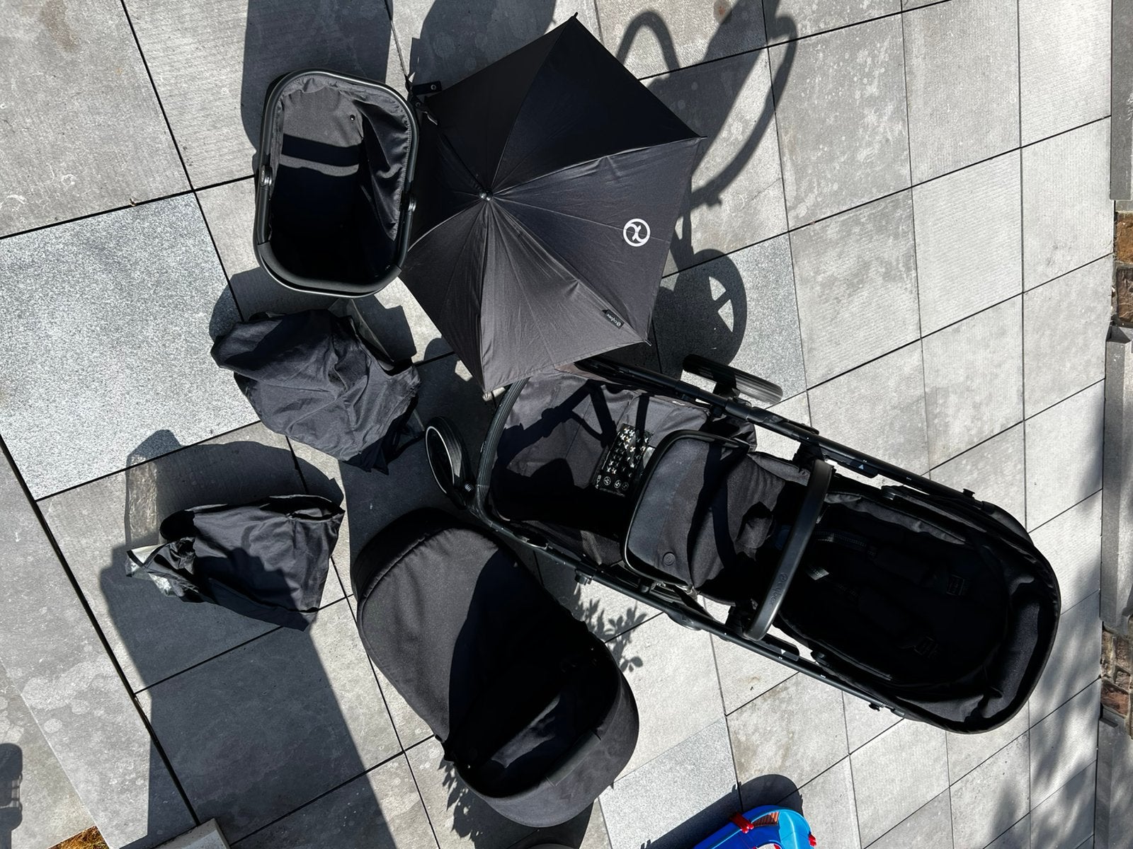 Cybex Gazelle S All Black + draagmand + veel accessoires, Kinderen en Baby's, Kinderwagens en Combinaties, Gebruikt, Duowagen