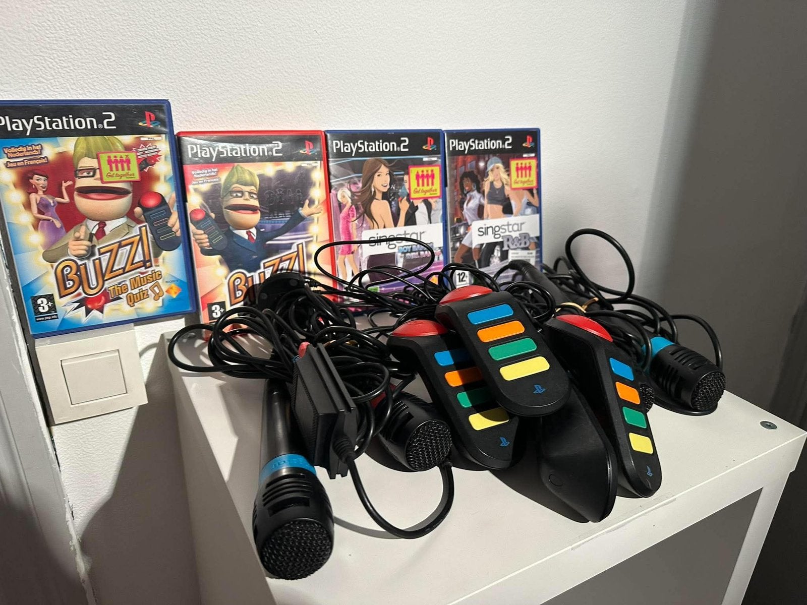PlayStation 2 games/ buzz/micro, Consoles de jeu & Jeux vidéo, Enlèvement, Comme neuf
