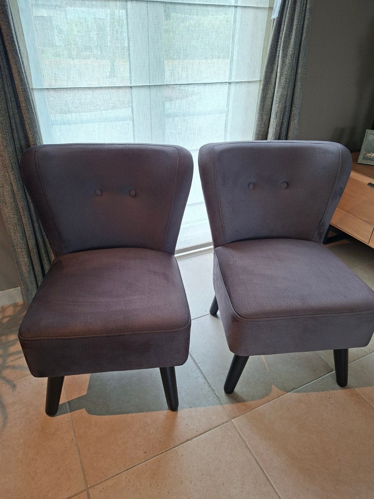 Prachtige set van 2 grijze fluwelen fauteuils - coctailzetel, Huis en Inrichting, Stoelen, Ophalen, Twee, Zo goed als nieuw, Stof