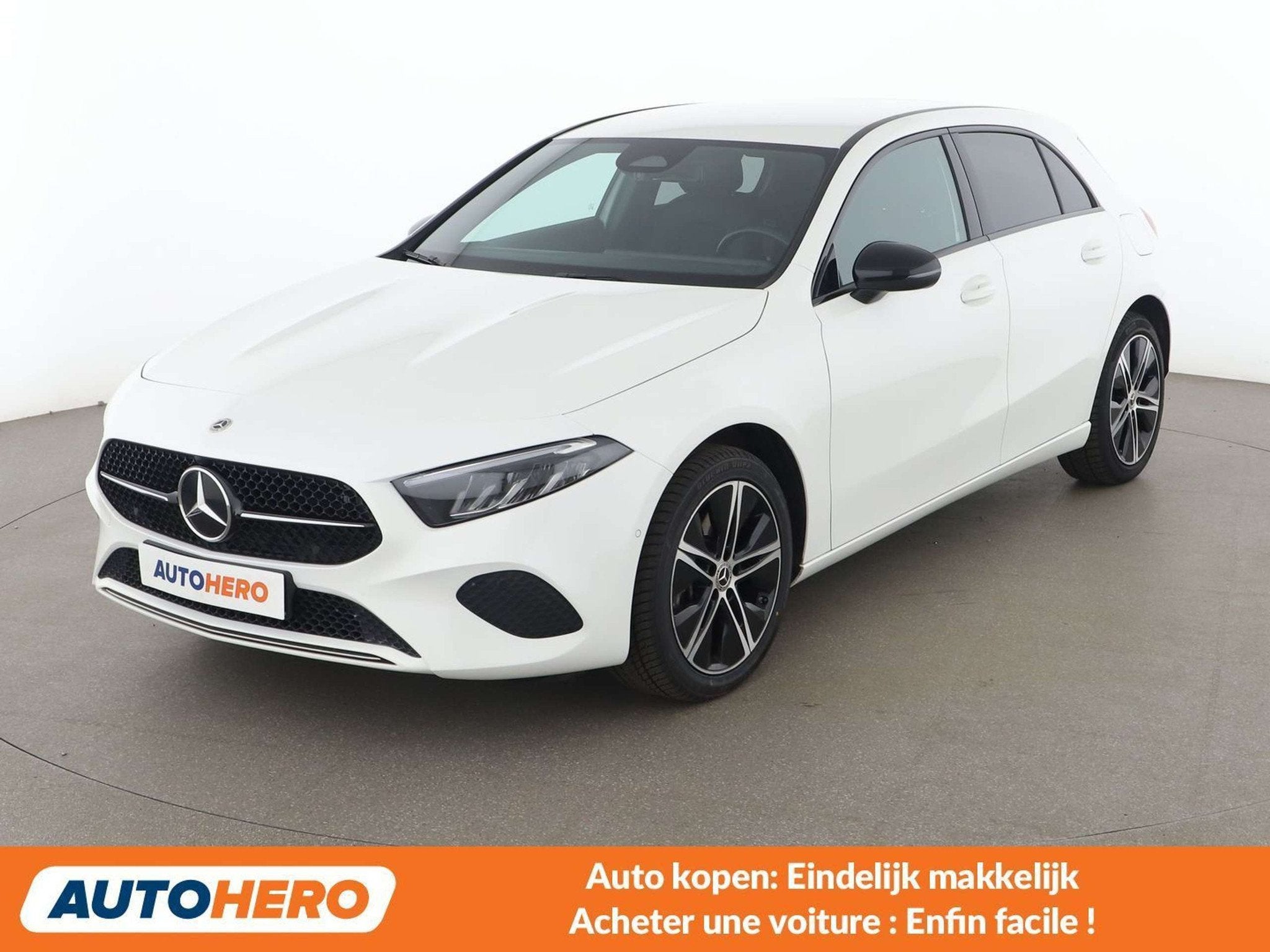 Mercedes-Benz A-Klasse 250 A 250e Progressive (bj 2023), Auto's, Gebruikt, 1700 kg, https://public.car-pass.be/vhr/7c30a989-3dc9-4be5-9e00-913135c94ba1