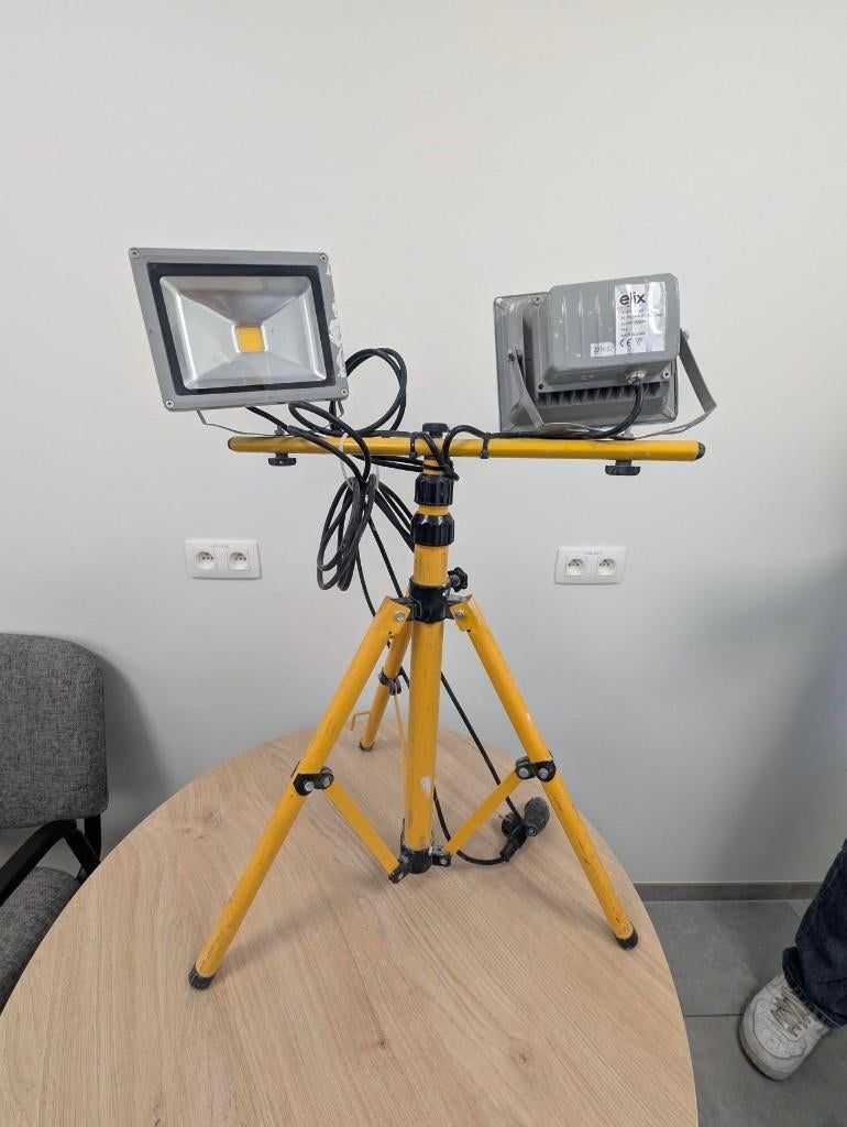 Projecteur LED sur trépied/Dubbele LED bouwlamp op statief, Ophalen of Verzenden, Gebruikt, Minder dan 50 watt, Lamp