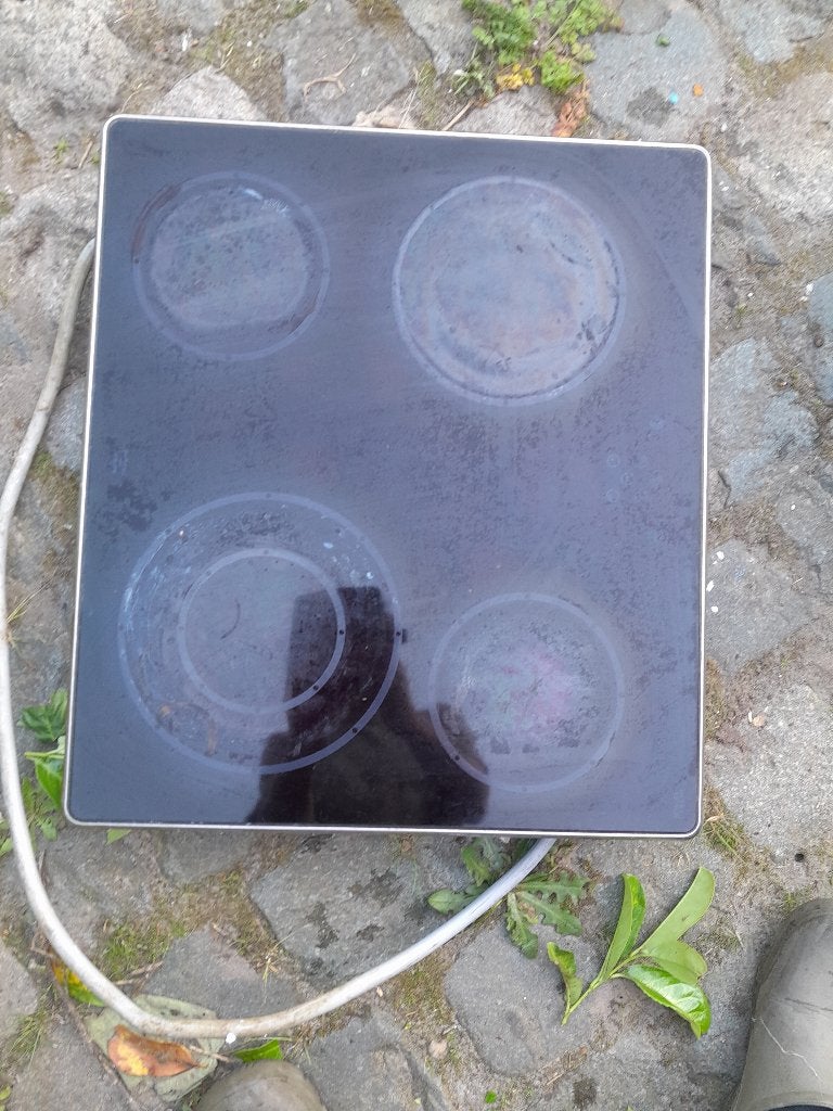 Nette Vitrokeramische Kookplaat (ZEV6240FBA), Elektronische apparatuur, Ophalen, Gebruikt, Keramisch, 4 kookzones