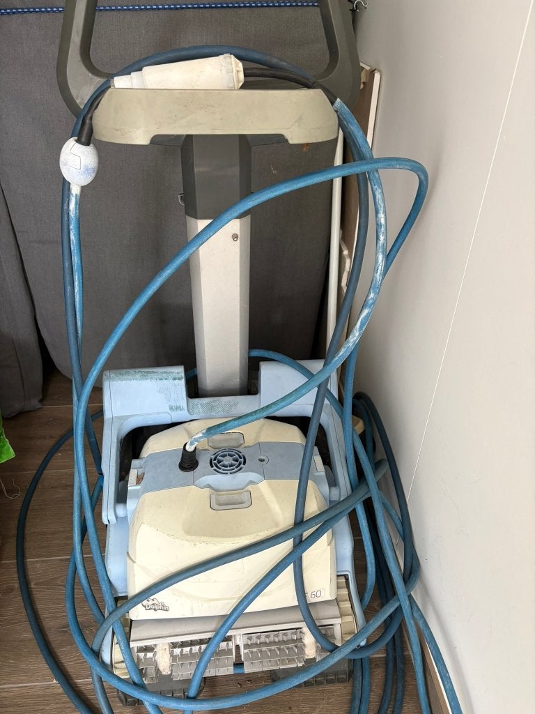 dolphin sf 60 ( defect), Tuin en Terras, Zwembad-toebehoren, Ophalen, Gebruikt, Reinigingsmiddel
