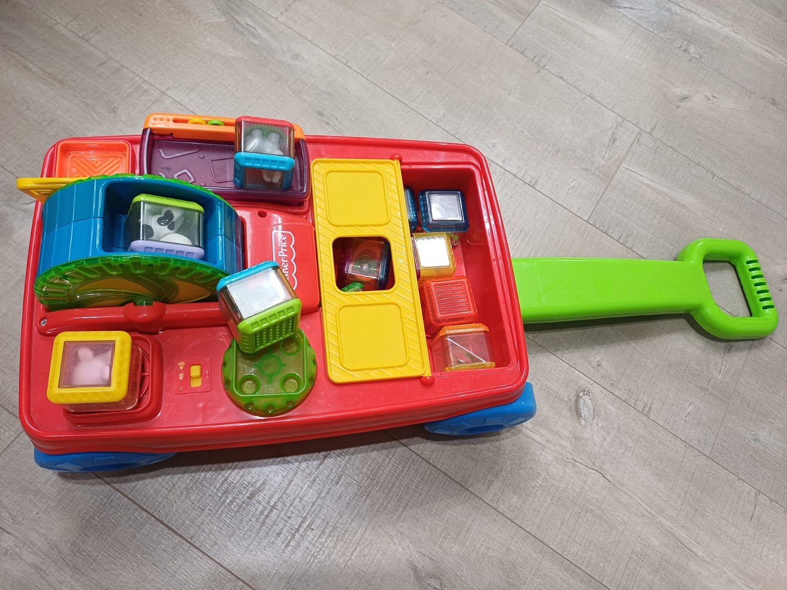 Fisher Price kar met kubussen, Kinderen en Baby's, Ophalen, Gebruikt, Duw- of Trekspeelgoed