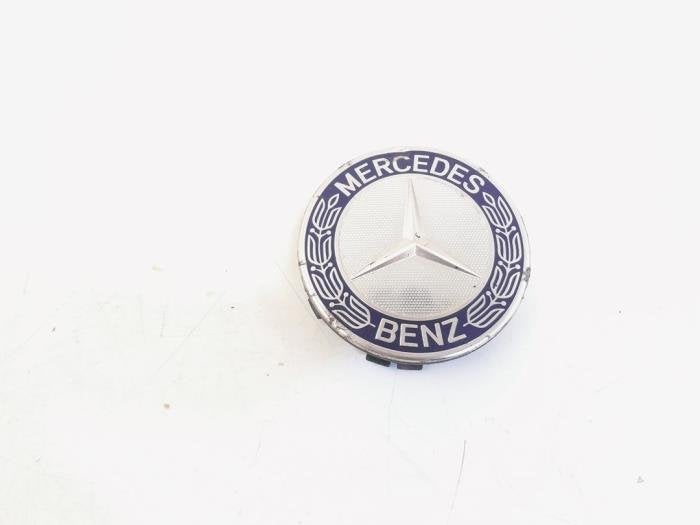 Enjoliveur moyeu d'un Mercedes A-Klasse, 3 mois de garantie, Utilisé, -, -