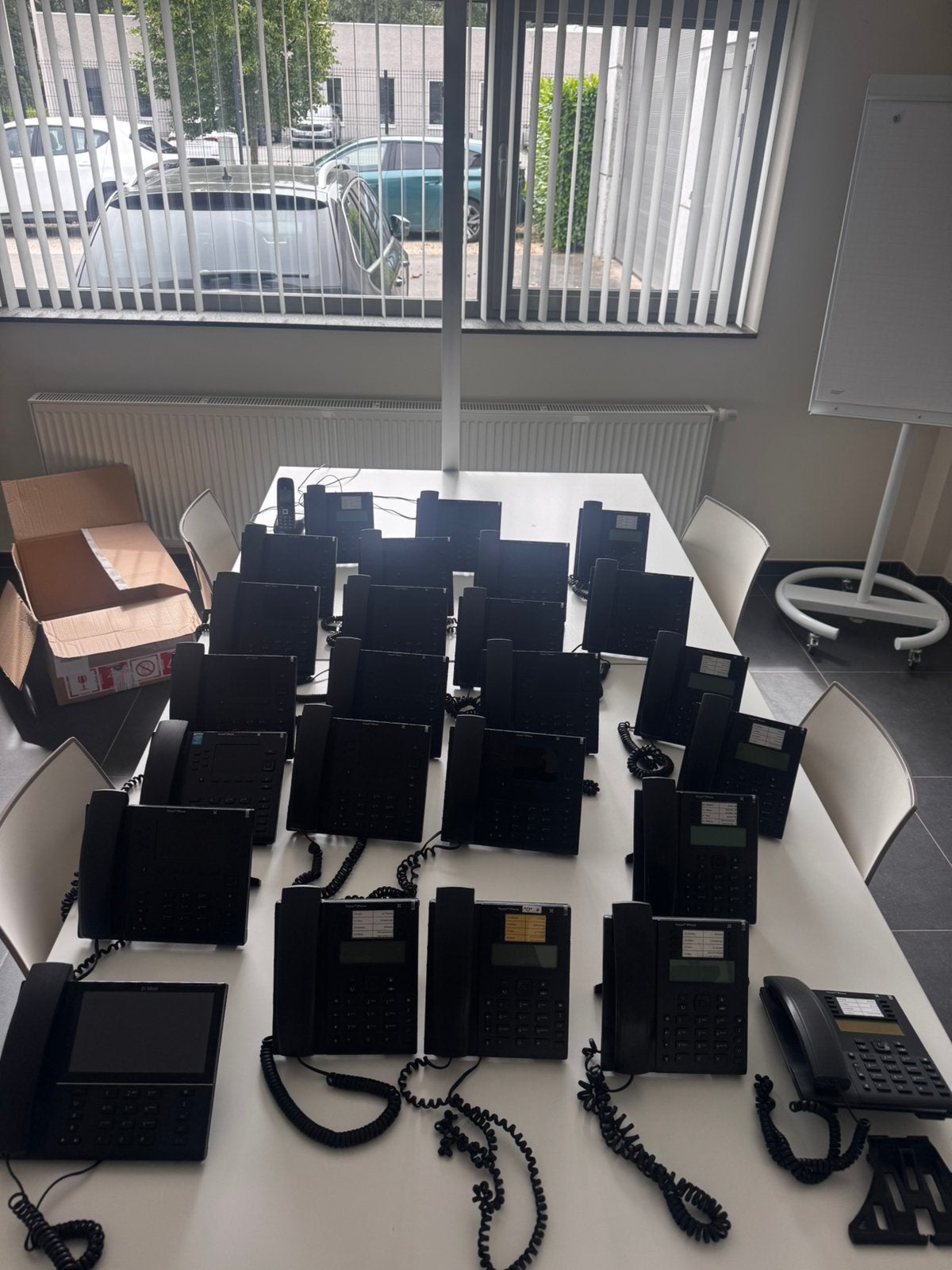 Lot forum iphone proximus mitel, Enlèvement, Comme neuf