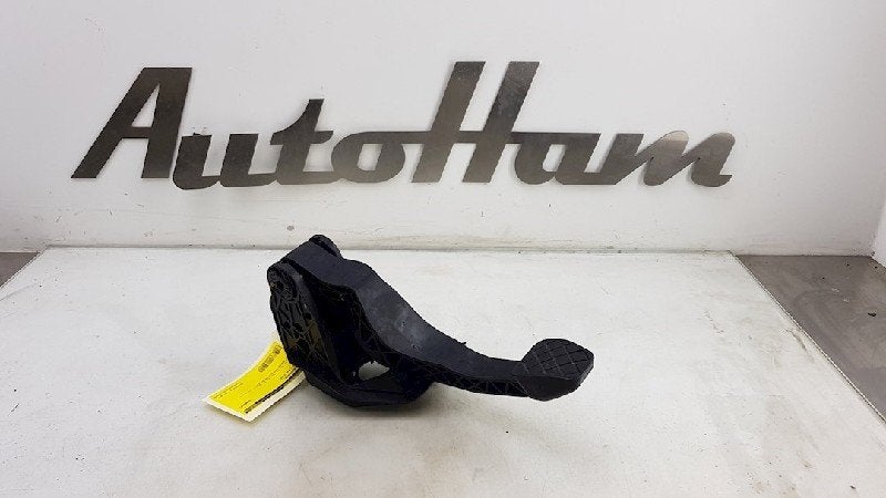 PEDALE D'EMBRAYAGE Volkswagen Polo VI (AW1), Dhr. J. Ham, Volkswagen, Administratie@autoham.nl, Utilisé
