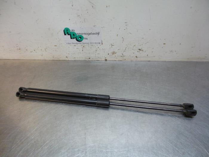 Set Gasdempers Achterklep van een Ford Fiesta (Fiesta 08-), Gebruikt, -, -, Ophalen of Verzenden