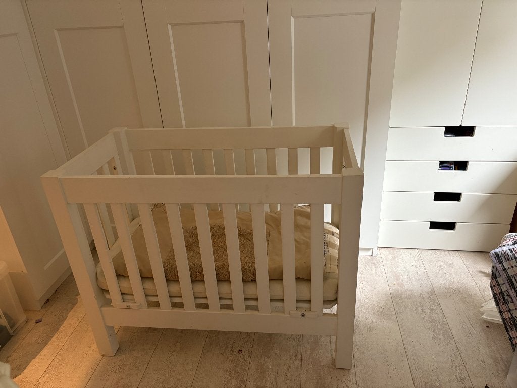 Babybed, Ophalen, Zo goed als nieuw, Wieg