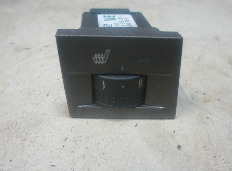 COMMUTATEUR SIEGE CHAUFFANT Opel Vectra C Caravan, Opel, Opel Automobile GmbH, Utilisé, Kontakt-opel@opel.com