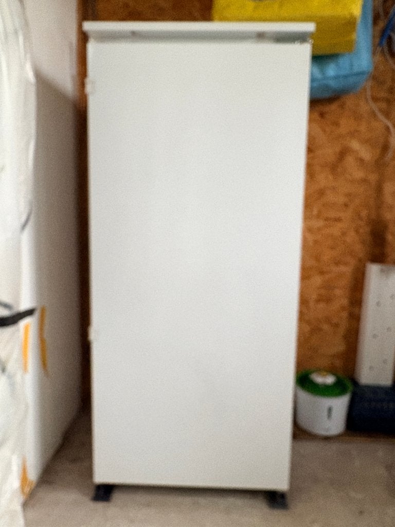 Whirlpool inbouw koelkast, Elektronische apparatuur, Zo goed als nieuw, 45 tot 60 cm, Met vriesvak, Ophalen
