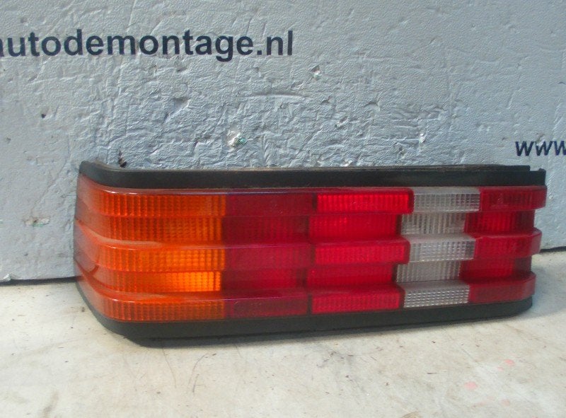 ACHTERLICHT LINKS Mercedes-Benz 190 (W201) (01-1982/08-1993), Auto-onderdelen, Verlichting, Gebruikt, Mercedes-Benz, Dialog.mb@mercedes-benz.com