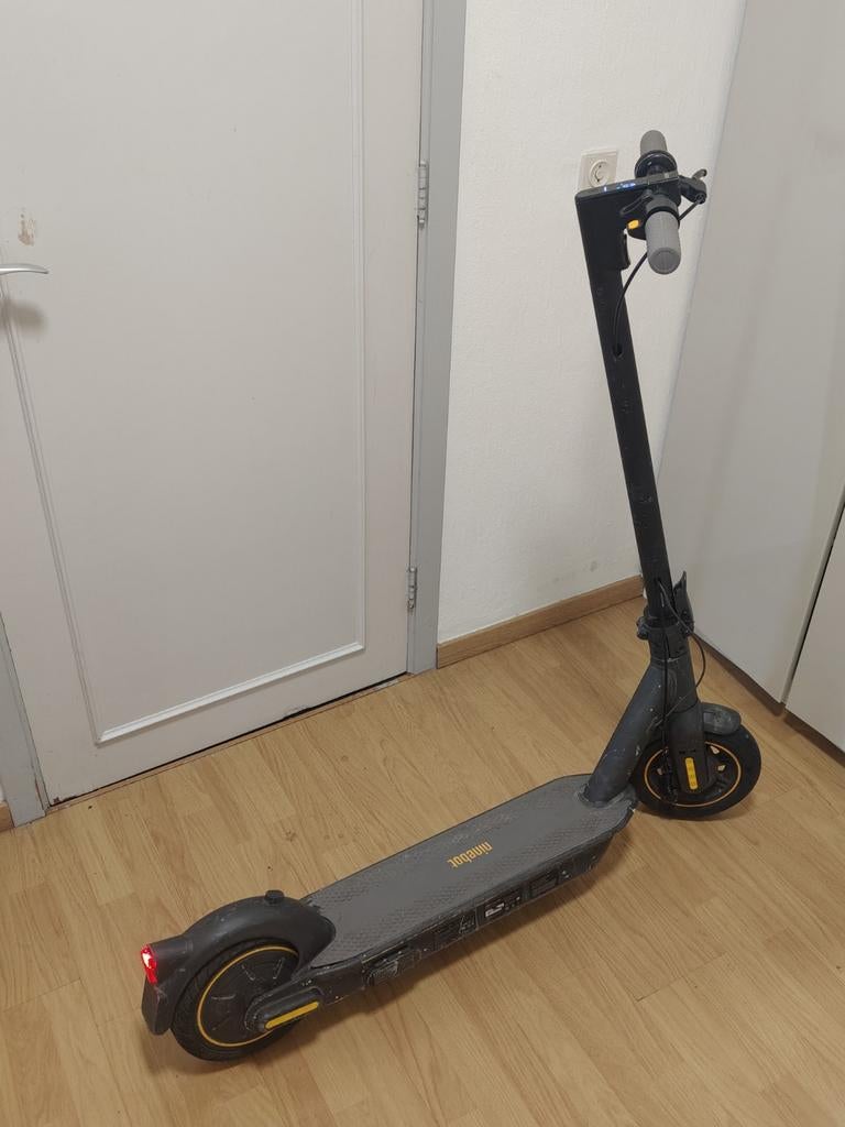 Ninebot g30, E-step, Fietsen en Brommers, Ophalen of Verzenden