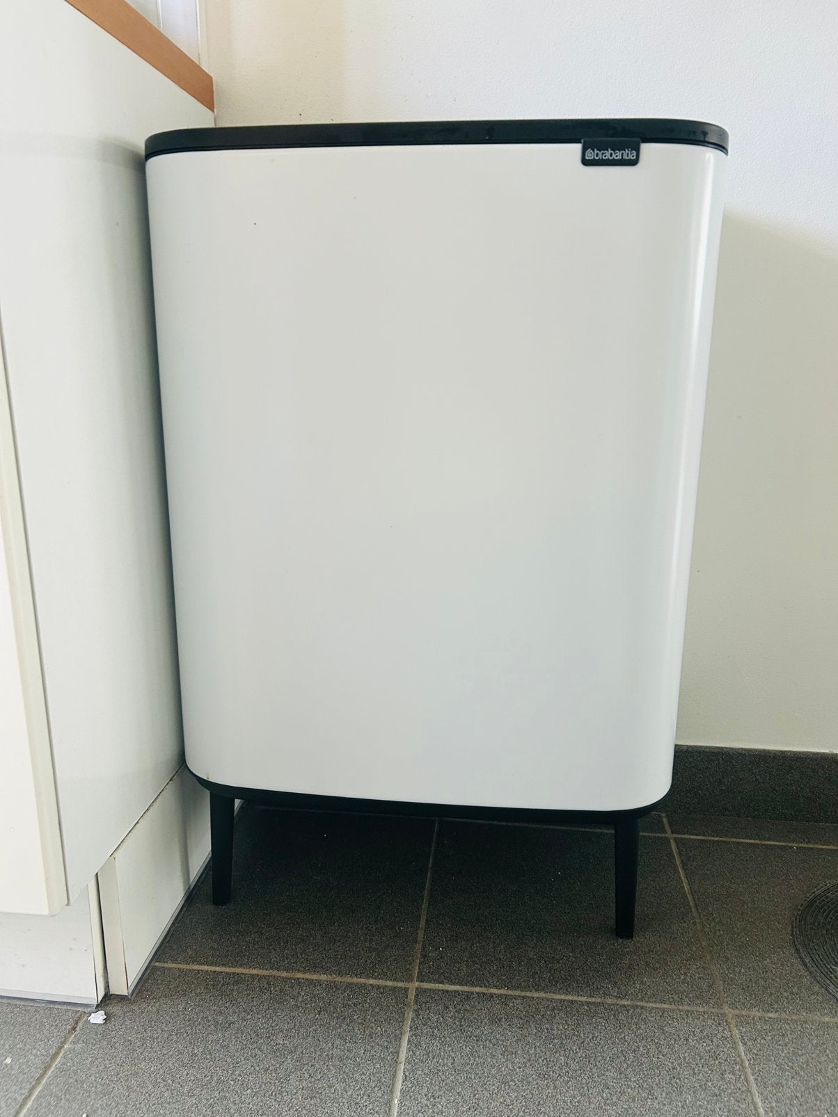 Brabantia Touch Bin, Huis en Inrichting, Woonaccessoires | Prullenbakken, 40 liter of meer, Ophalen, Gebruikt, Kunststof