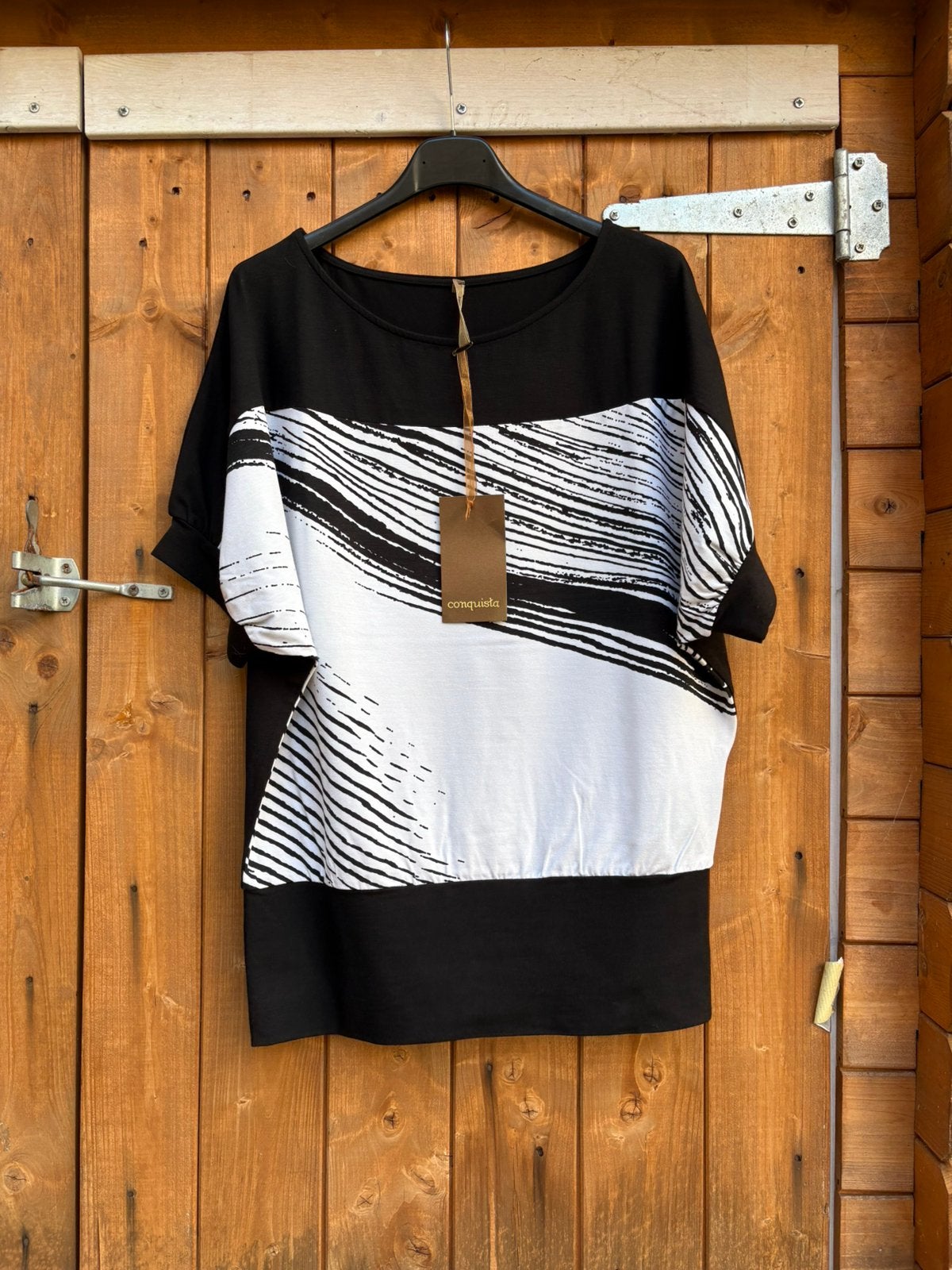 T-shirt noir et blanc de la marque Conquista Fashion (42)., Vêtements | Femmes, T-shirts, Manches courtes, Enlèvement ou Envoi