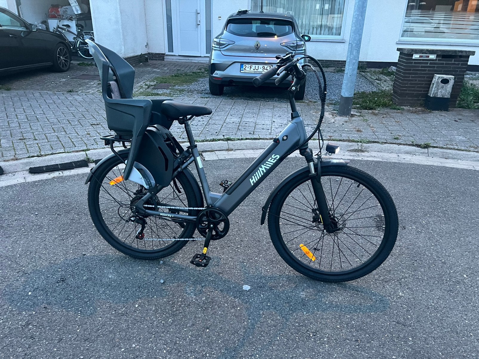 HILLMILES MileCity 1 – Elektrische fiets 250W 25km pu, Fietsen en Brommers, Ophalen, Zo goed als nieuw, 50 km per accu of meer