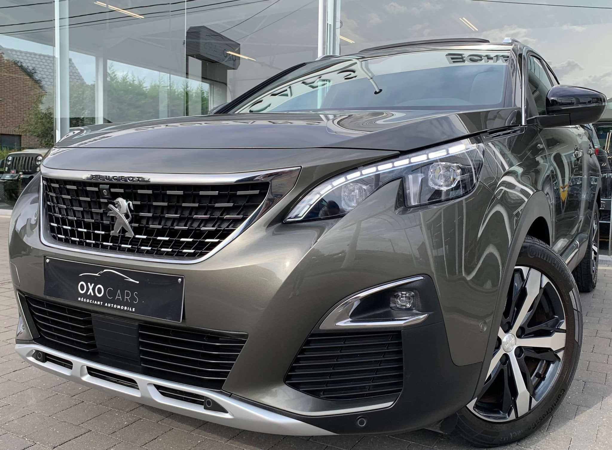 Peugeot 3008 1.2i GT Line 130CV / Boite Auto / FUUL OPTIONS, Auto's, 1940 kg, Gebruikt, 1199 cc, 5 deurs