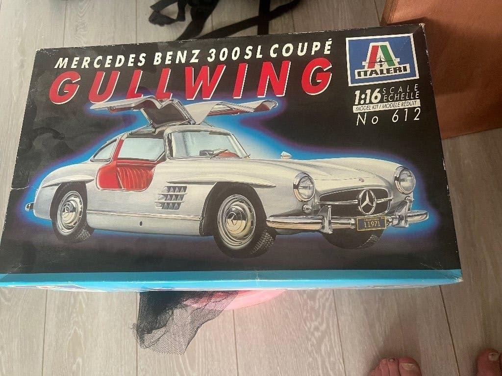 300 sl gullwing 1/16 italerei, Hobby en Vrije tijd, Modelbouw | Auto's en Voertuigen, Ophalen, 1:50 of kleiner, Zo goed als nieuw