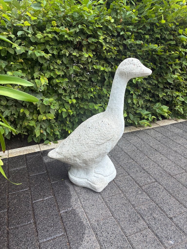 Stenen gans voor op terras, Ophalen, Gebruikt, Steen, Dierenbeeld