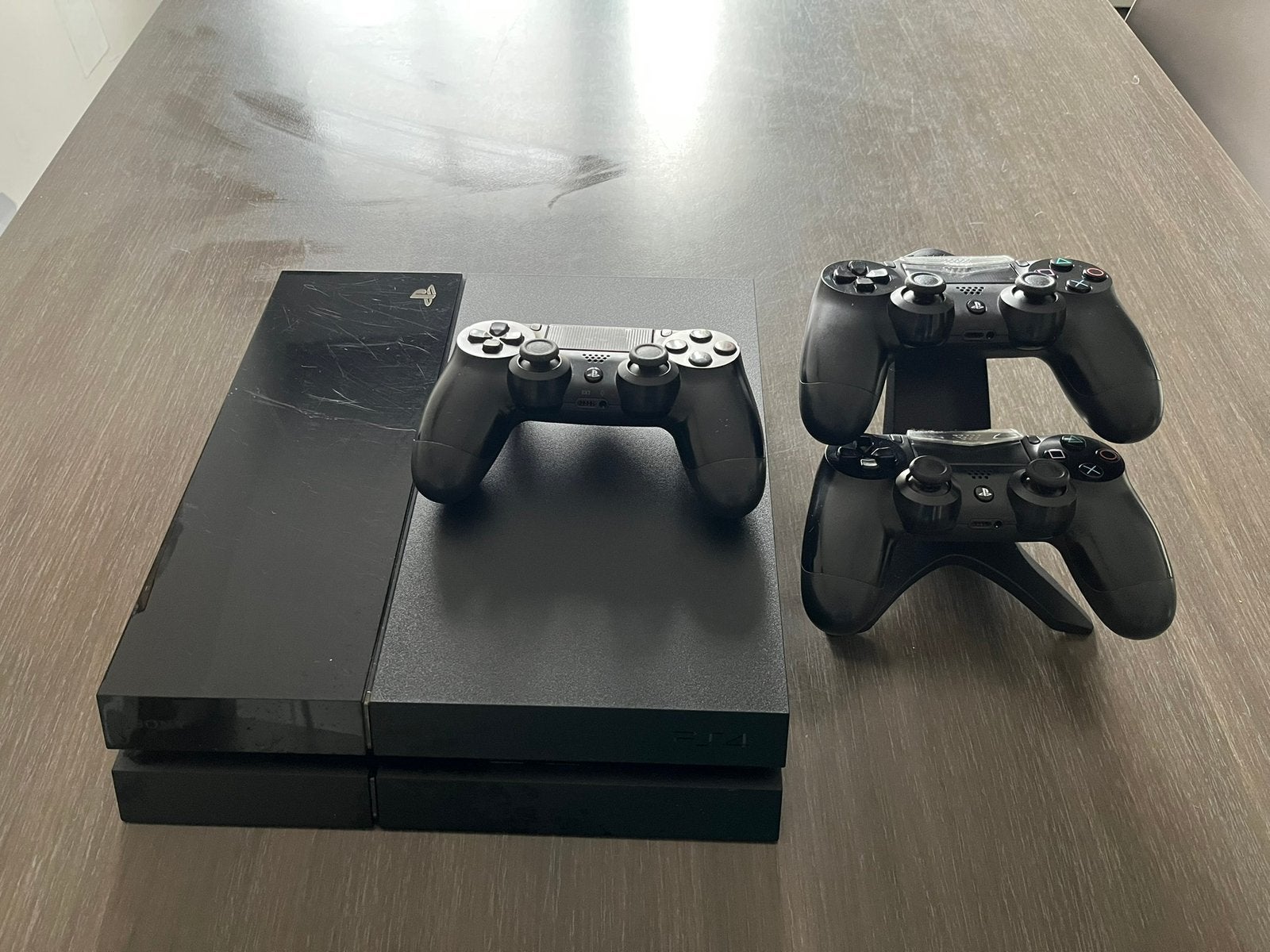 PS 4 (500GB) 3 controllers met oplaadstation & 4 games, 500 GB, Comme neuf, Avec 3 manettes ou plus, Enlèvement