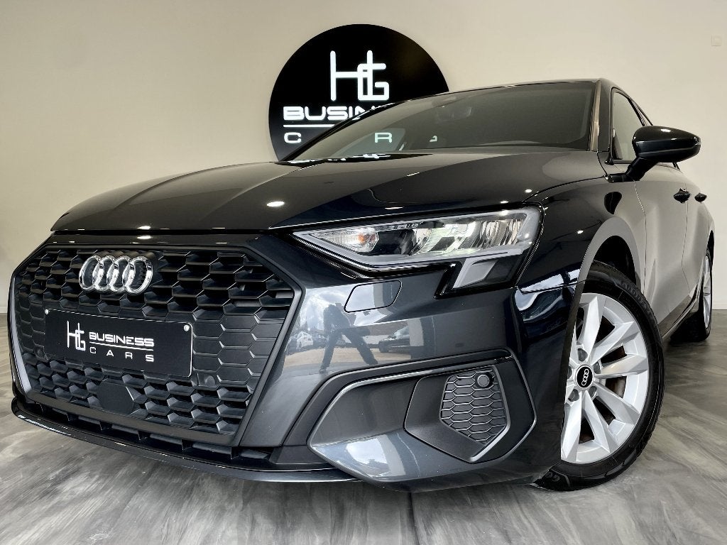 Audi A3 35 TFSI/ SPORTBACK/ PACK SPORT/ SHADOW LOOK/ LED, Autos, Argent ou Gris, Achat, Entreprise, Boîte manuelle