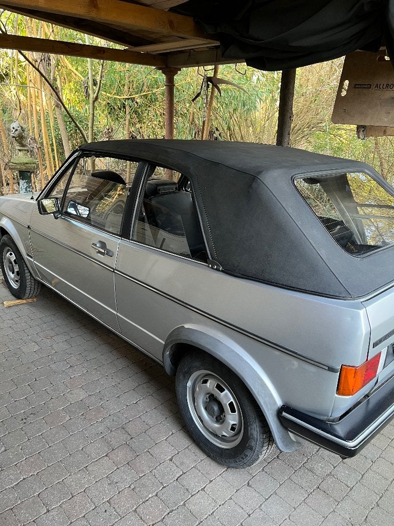 Oldtimer Golf 1 Cabrio GL 1500 uit 1979, foto 4