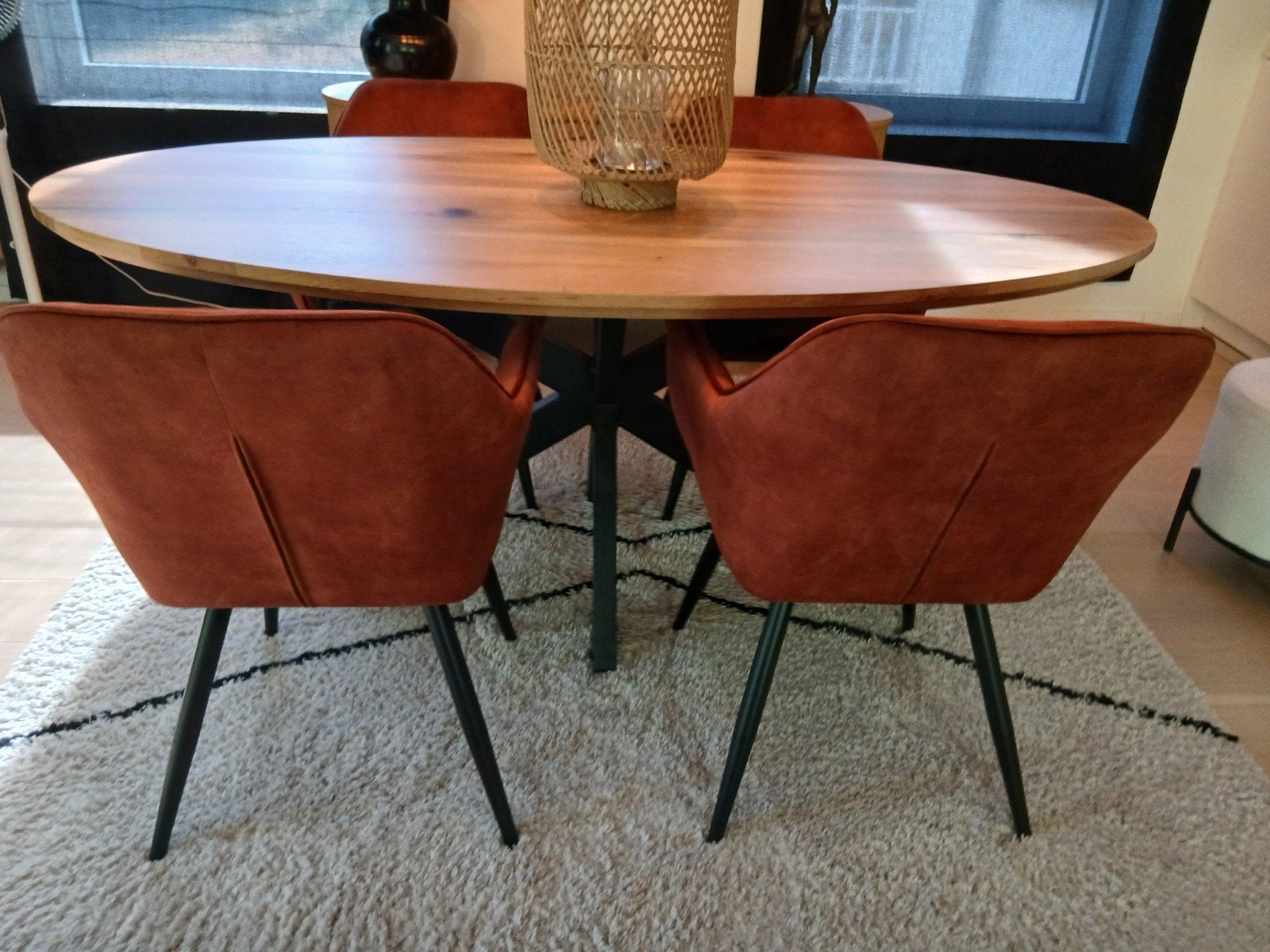 Mooie, nieuwe Mangohouten tafel, Ophalen