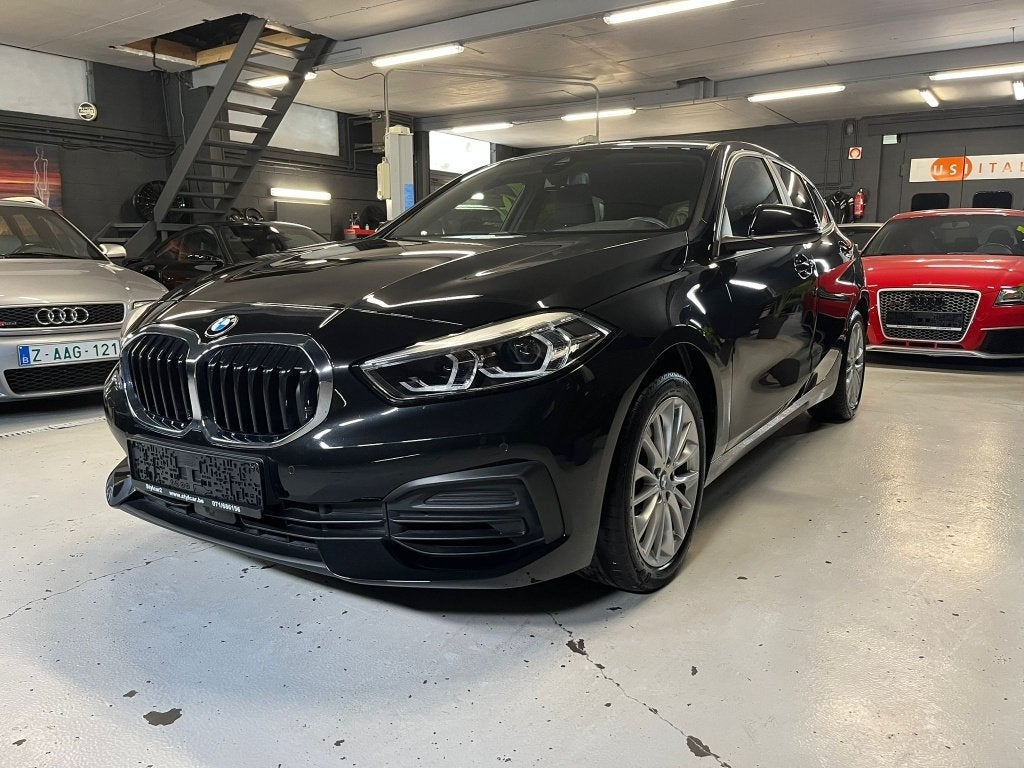 BMW 116i **BOITE AUTO** SPORTLINE** 12 MOIS DE GARANTIE, Automaat, Euro 6, Zwart, Bedrijf
