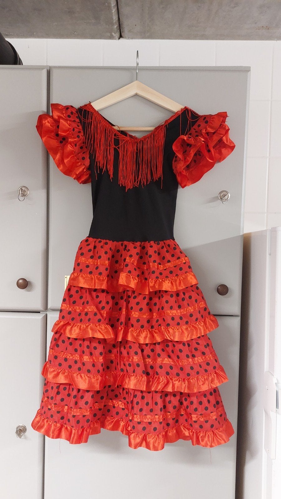 Mooi rood zwart spaans kleed maat 6, Kinderen en Baby's, Ophalen
