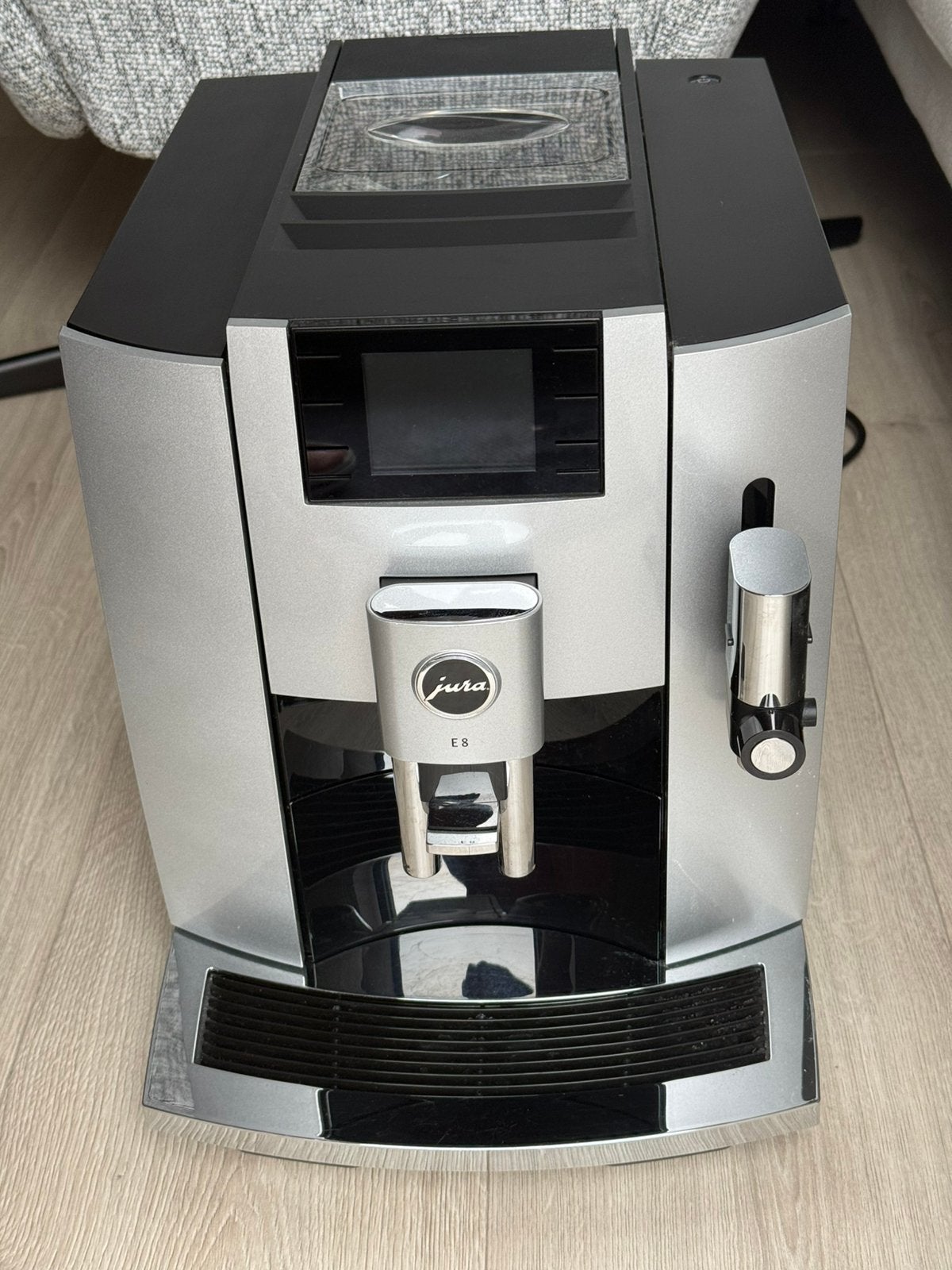 Machine à café automatique JURA E8 – Silver/Black, Enlèvement ou Envoi, Comme neuf