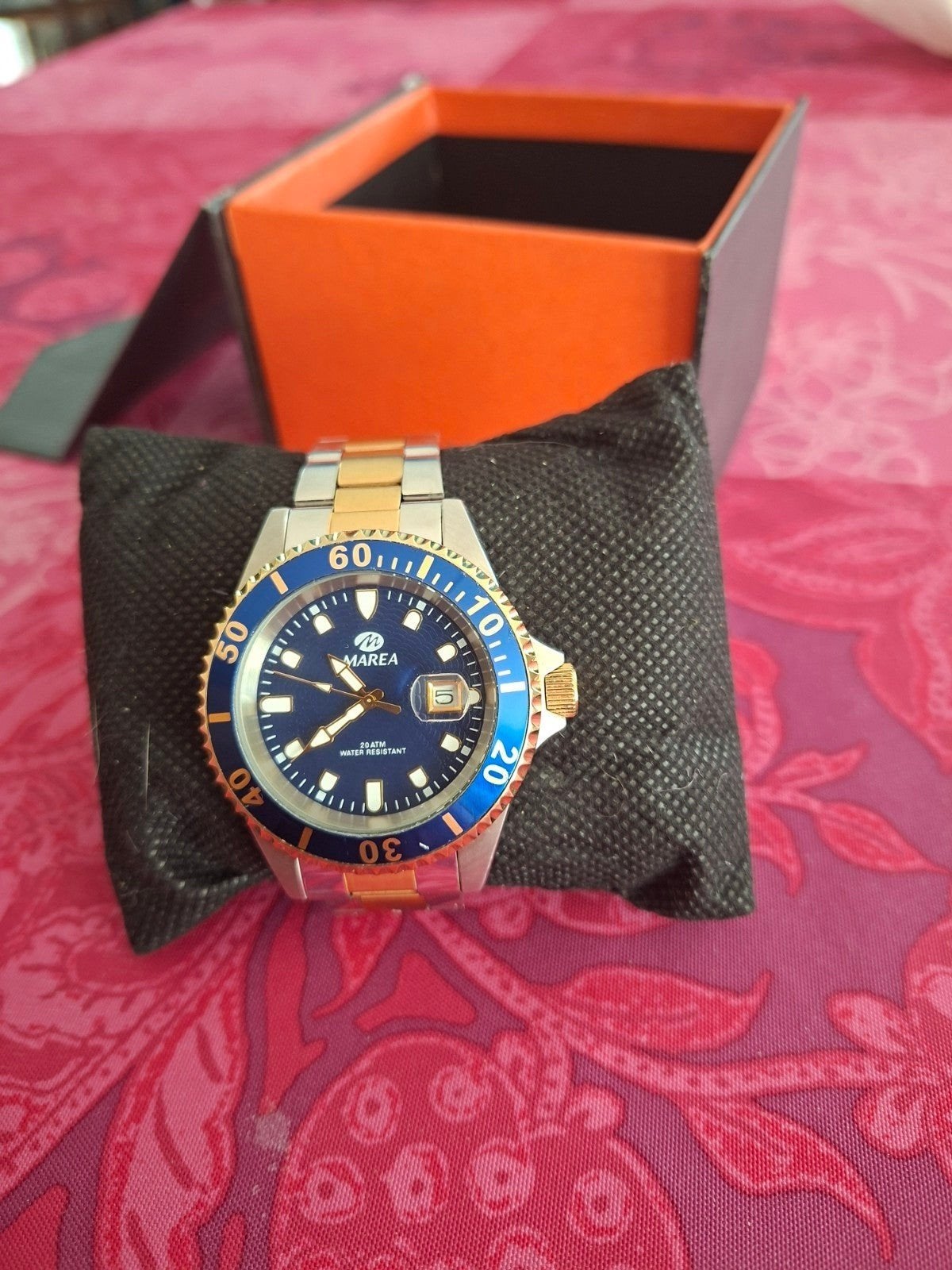 Montre quartz, Enlèvement
