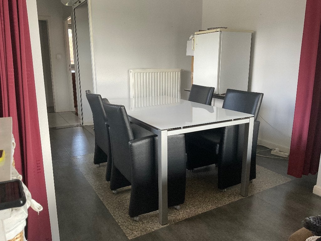 Tafel, 100 à 150 cm, Quatre personnes, Carré, Enlèvement