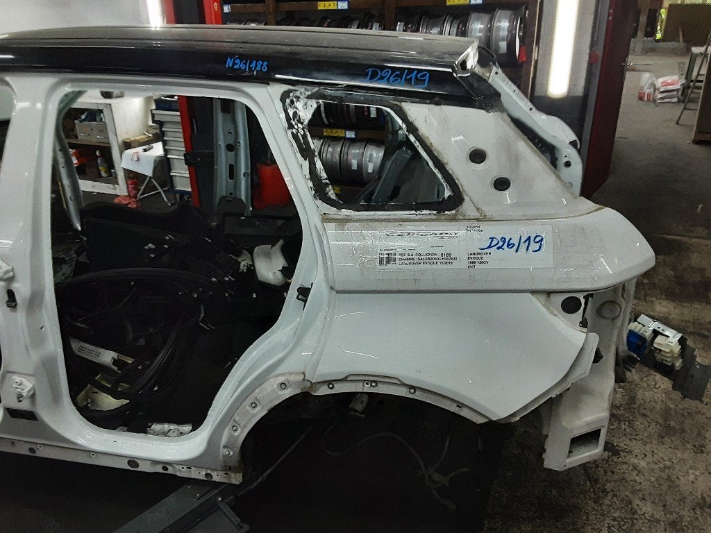 SPATBORD LINKS ACHTER Land + Range Rover, Auto-onderdelen, Mevr. I. Hauben, Spatbord, Rue de l'Espoir 34 34
4030  GRIVEGNÉE, BE