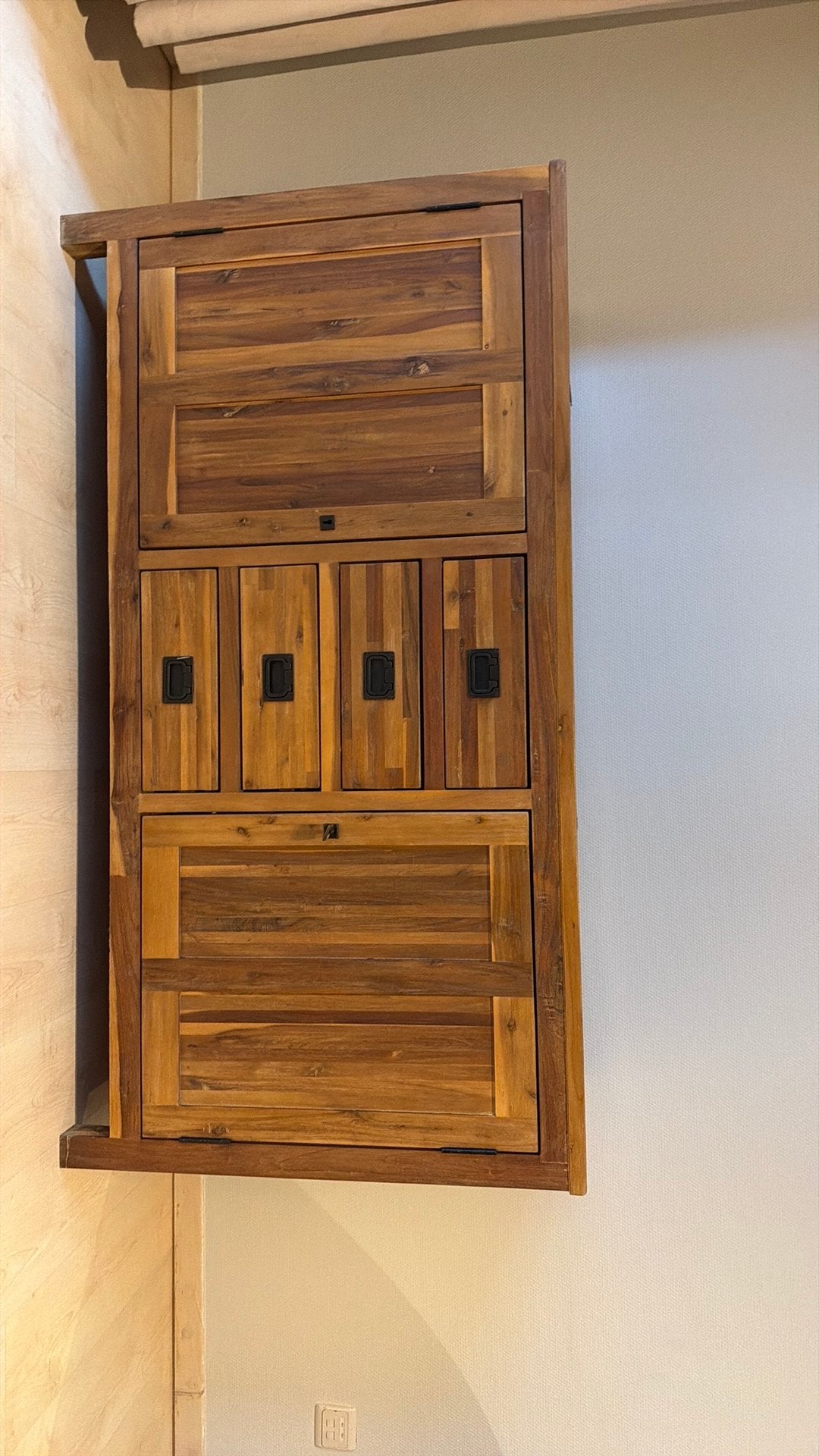 Robuust houten dressoir, Ophalen, Minder dan 50 cm, Met lade(s), Minder dan 100 cm