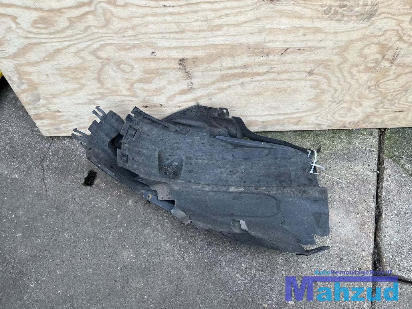 OPEL CORSA D OPC Links voor modderkuip wielkast 2005-2014, Autos : Pièces & Accessoires, Opel Automobile GmbH, Avant, Opel, Bahnhofsplatz 1
65423  Russelsheim am Main, DE