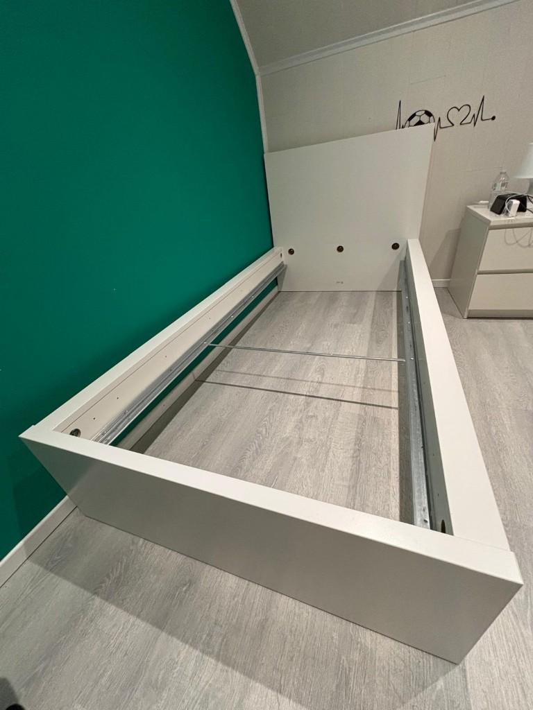 Malm éénpersoonsbed 90x200 WIT, 90 cm, Enlèvement, 200 cm, Modern