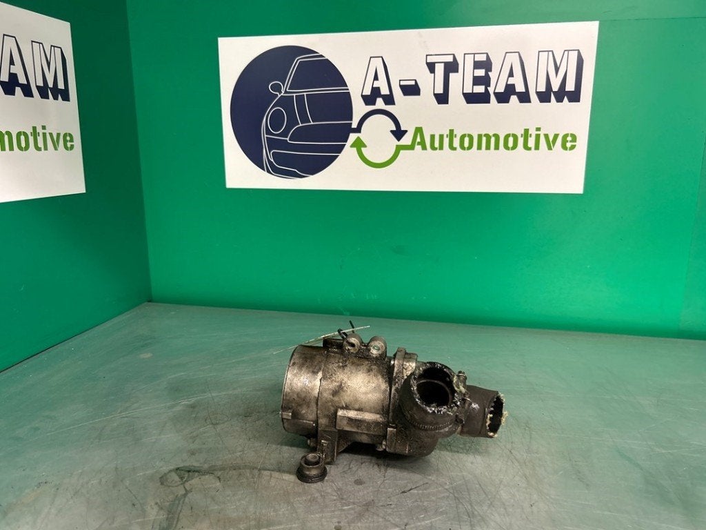 POMPE A EAU BMW 3 serie Touring (E91) (|11517586924|), Utilisé, BMW, Petuelring 130
80809  München, DE, Bayerische Motoren Werke AG