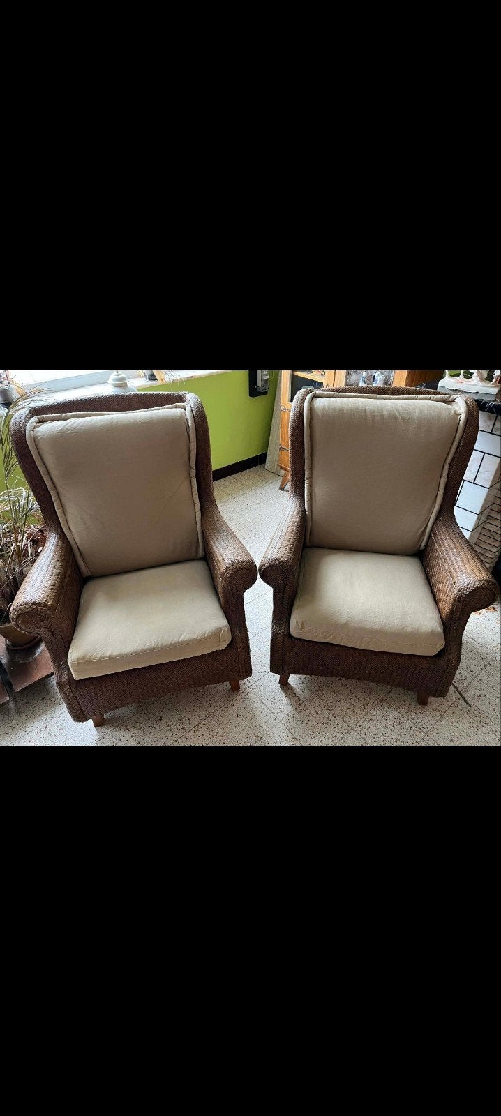 Twee rotan fauteuils met kussens, Ophalen