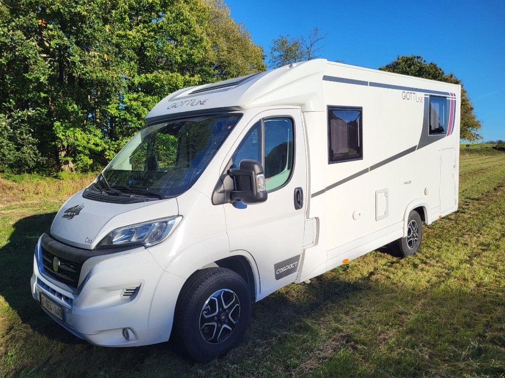 Motorhomes compact - Boite automatique, Caravanes & Camping, Caméra de recul, 6 à 7 mètres, Siège standard, Fiat