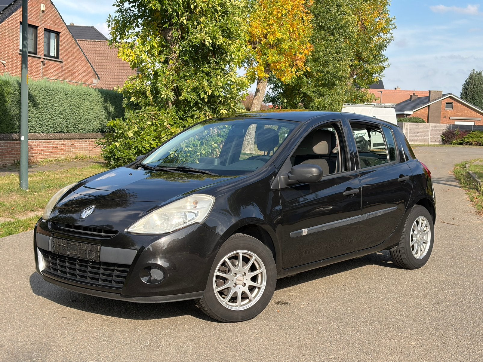 Renault Clio 3 Phase 2 1.2 PRETE A IMMAT, Boîte manuelle, Entretenue par le concessionnaire, Noir, 5 portes