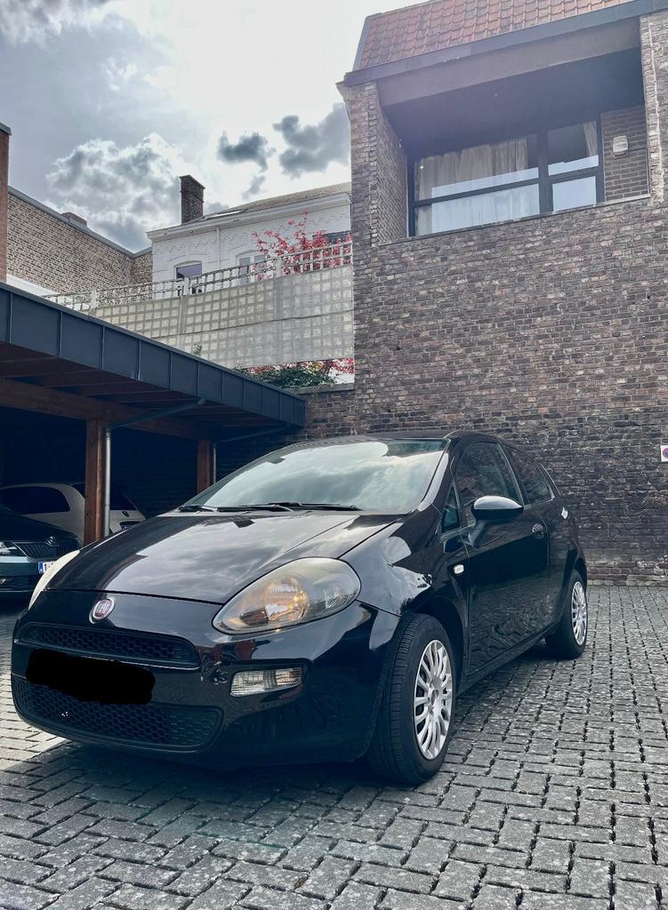 Fiat Punto 2012 – 1.2 Essence – Euro 5 –Prête à immatriculer, Euro 5, Achat, Noir, 5 places