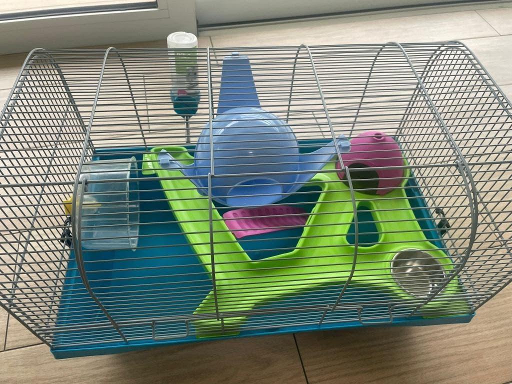 Hamsterkooi 59x38cm + accessoires! Zo goed als nieuw (SAVIC), Dieren en Toebehoren, Minder dan 60 cm, Kooi, Minder dan 75 cm, Ophalen of Verzenden