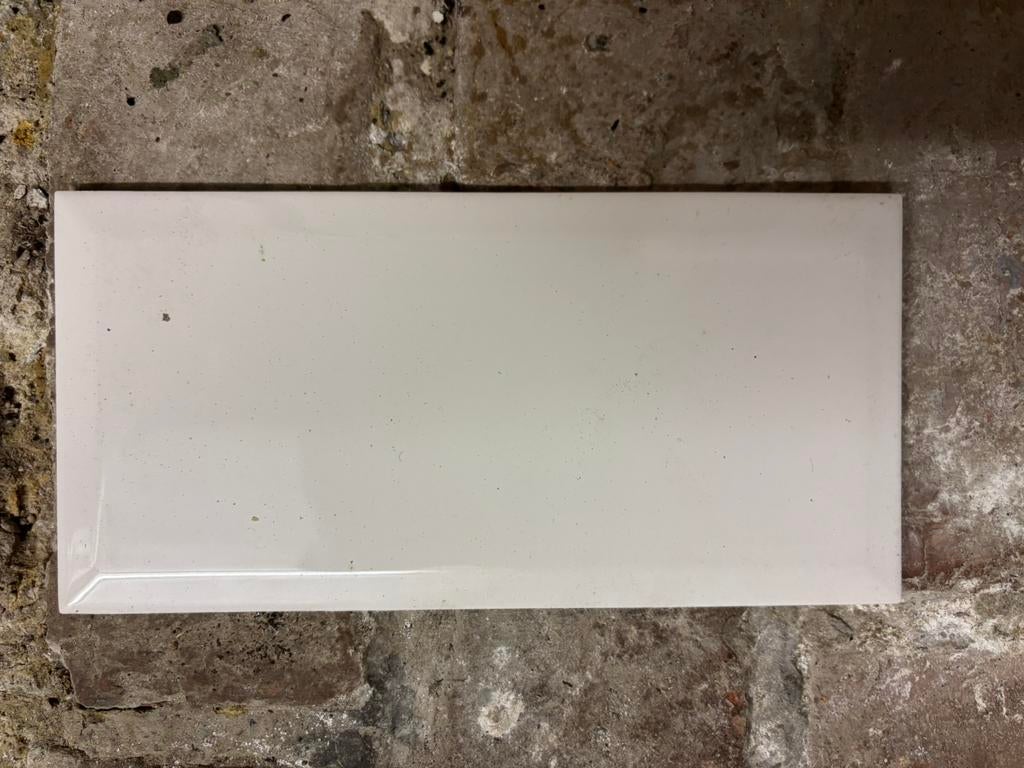 17 witte metro tegels 20x10 cm, Doe-het-zelf en Bouw, Tegels, Ophalen, Zo goed als nieuw