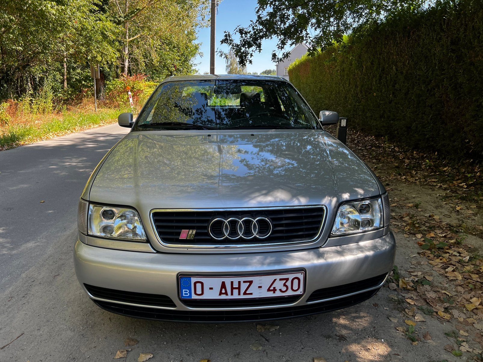 Mooie Audi oldtimer S6 4.2 V8 met 232 241 km, foto 2