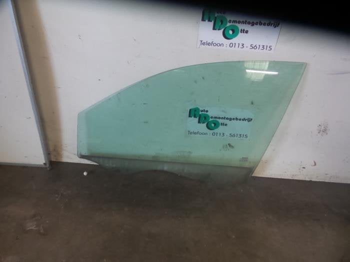 Vitre portière 4portes avant gauche d'un Renault Megane (Me, Renault, -, Utilisé, -