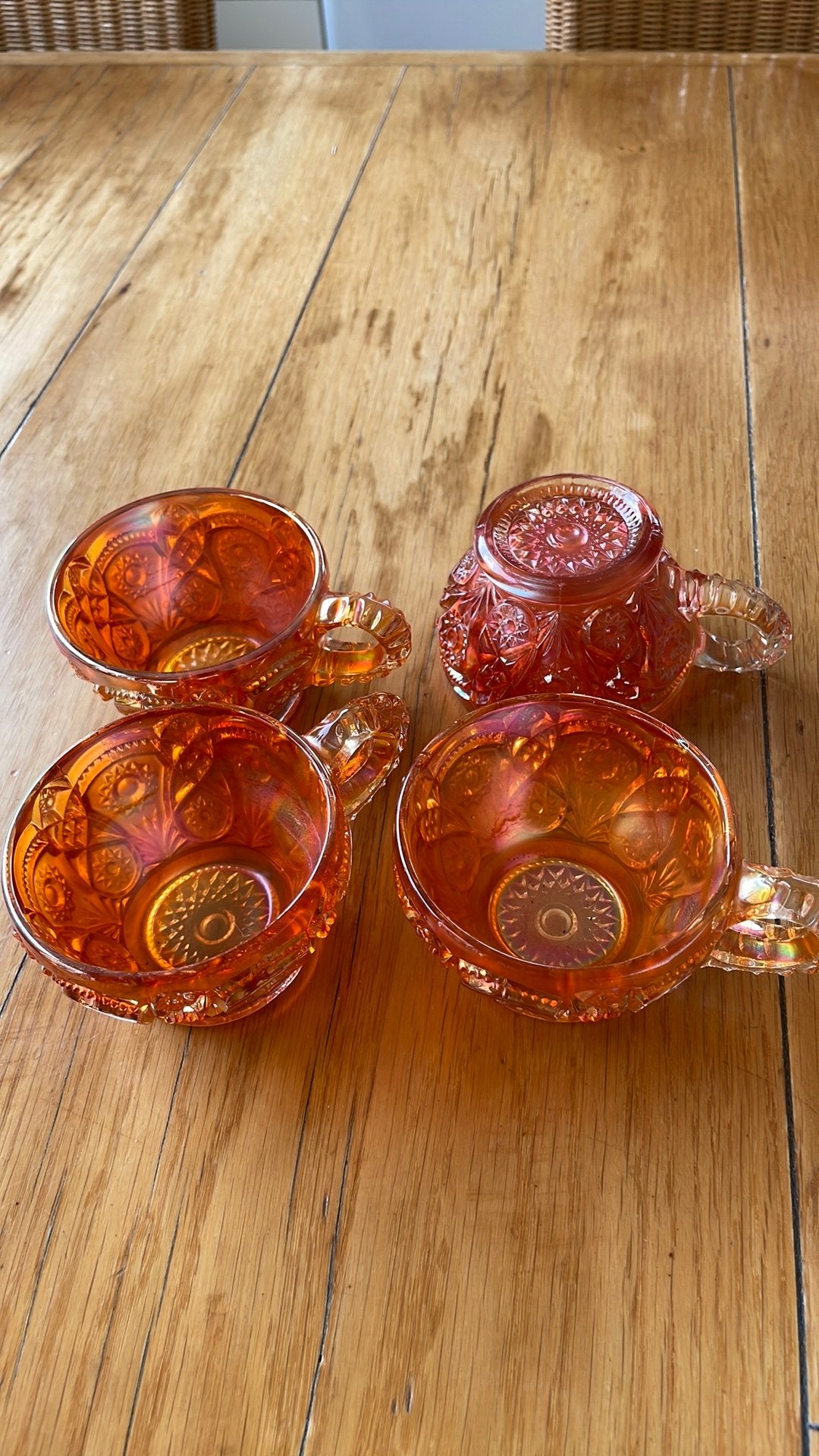 Carnival glass, Ophalen