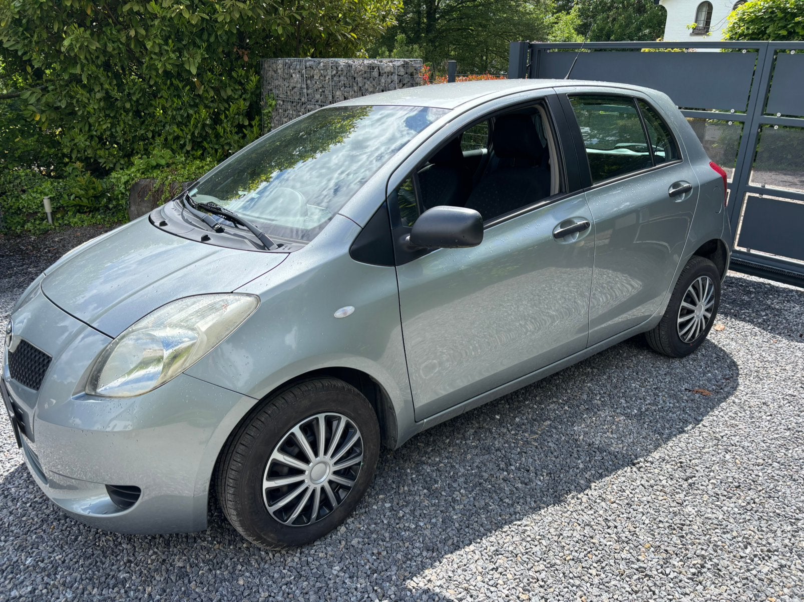Toyota Yaris 1000 |(51kw) 2006 -75mkm (ct car pass), Auto's, 4 zetels, Zwart, 4 cilinders, Handgeschakeld