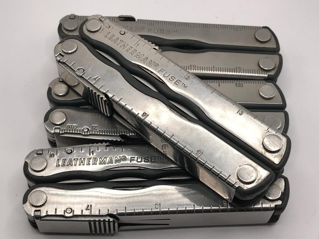 LEATHERMAN FUSE Silver Multitool 14in one useful tools zakme, Caravans en Kamperen, Kampeergereedschap, Gebruikt, Ophalen of Verzenden